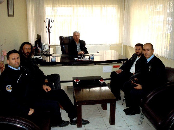 Sarıgöl Esnafı Polisin Yanında