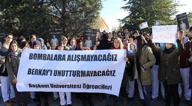 Terör Saldırısında Hayatını Kaybeden Tıp Fakültesi Öğrencisi Berkay Okulunda Anıldı