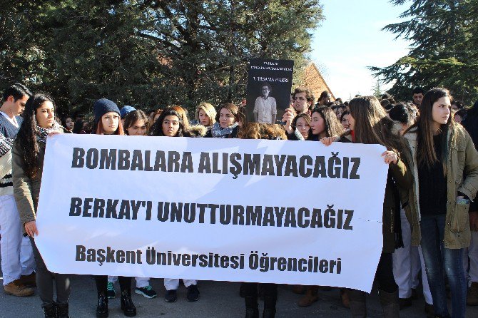 Terör Saldırısında Hayatını Kaybeden Tıp Fakültesi Öğrencisi Berkay Okulunda Anıldı