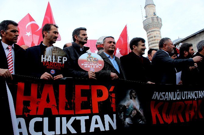 Halep’te Katledilen Siviller İçin Gıyabi Cenaze Namazı