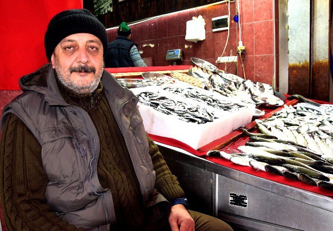 Hamsi Fiyatları Dalgalanıyor