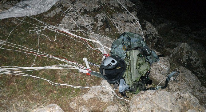 Düşen Uçaktaki Pilotun Yardımına Koşan Köylü İha’ya Konuştu