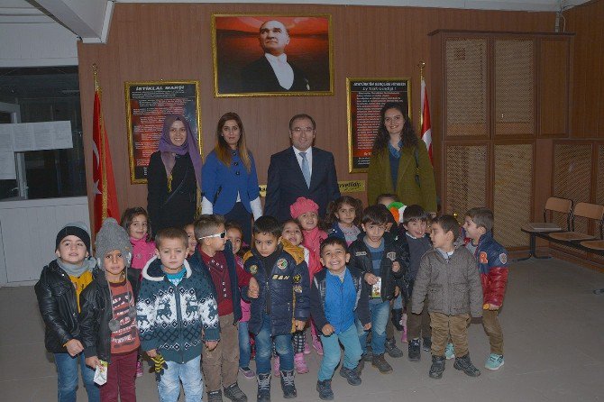 Minik Öğrencilerden Akgün Ve Aşçı’ya Ziyaret