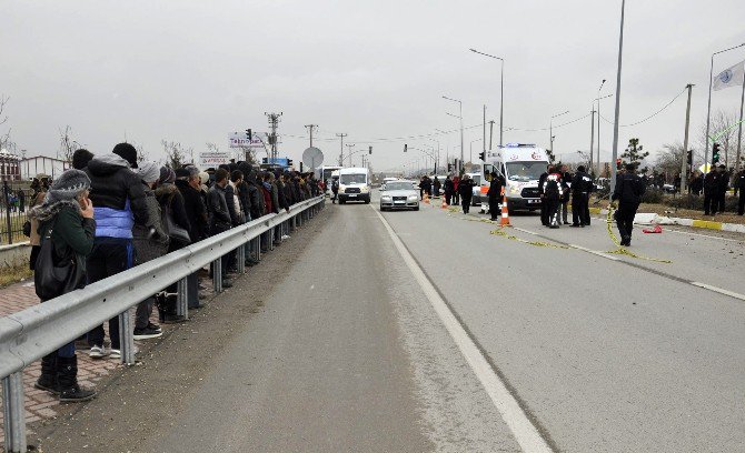 19 Yaşındaki Üniversiteli Genç Okul Yolunda Hayatını Kaybetti