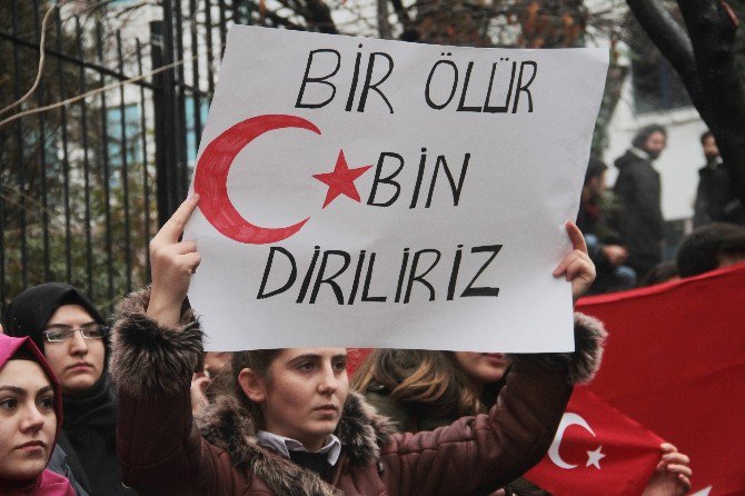 Ankara Üniversitesi Öğrencilerinden Teröre Lanet, Polise Destek Açıklaması