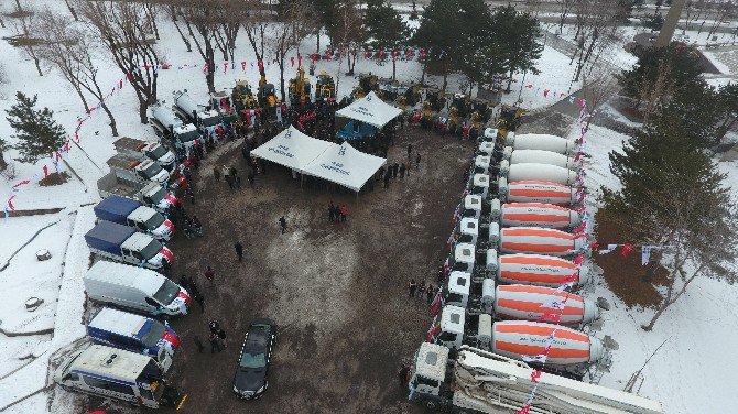 Büyükşehir Belediyesi Araç Filosuna Güç Kattı