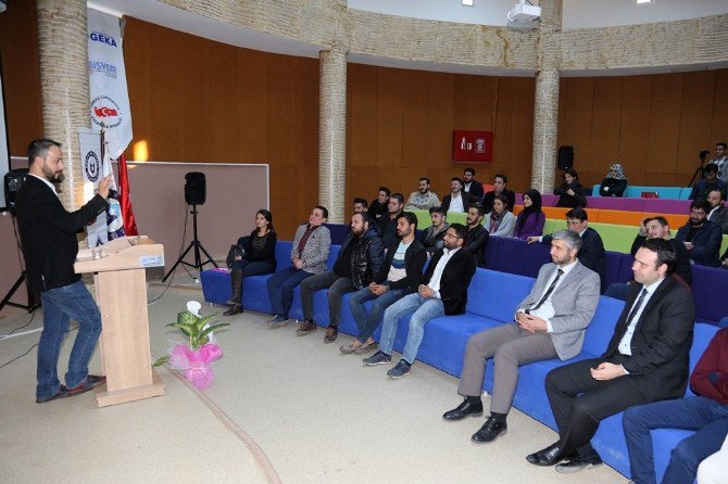 Adü’de “15 Temmuz Gençliği İle Etkili İletişim” Başlıklı Konferans Düzenlendi