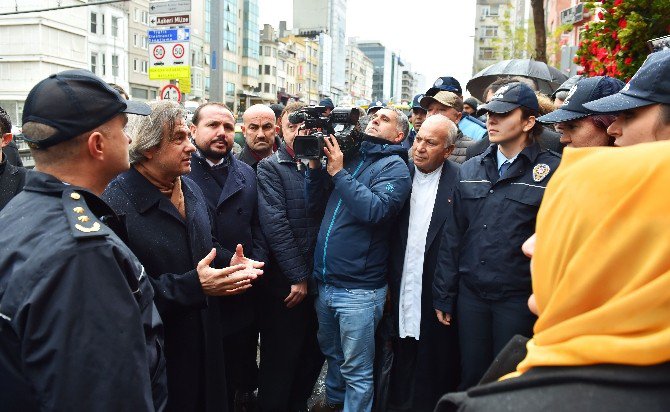 Beyoğlu İlçe Emniyet Müdürlüğü Karanfillerle Donatıldı