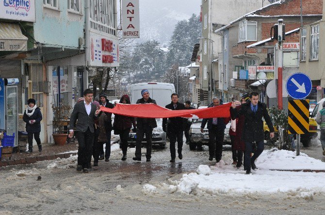 Beşiktaş’daki Terör Saldırısı Pınarbaşı’nda Protesto Edildi