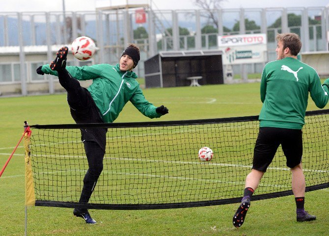 Bursaspor’da Ümraniyespor Hazırlıkları Sürüyor