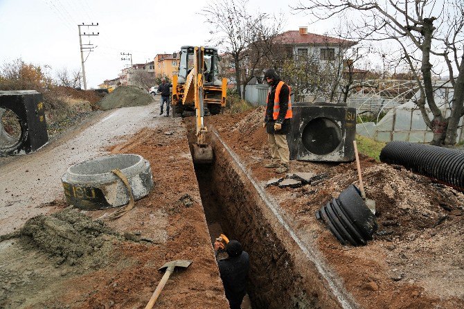 Başiskele’de Alt Ve Üst Yapı Çalışmaları Sürüyor