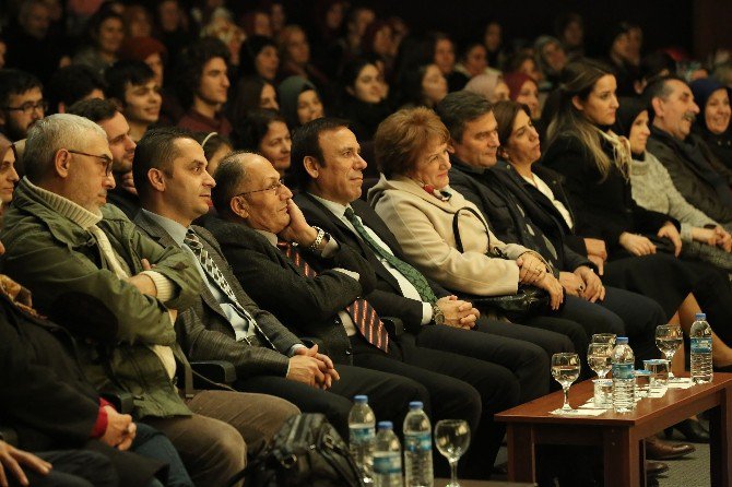 Canik’te Mevlana’ya Tiyatrolu Anma