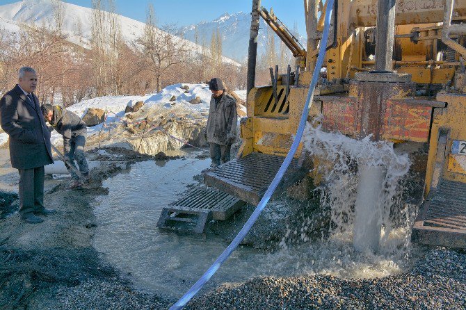 Hakkari’de Su Sevinci