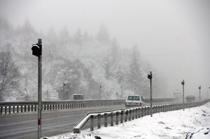 Bolu Dağı’nda Kar Yağışı Başladı