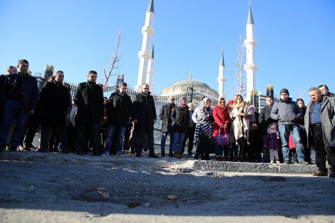 Öğretmenler, Ömer Halisdemir’in Kabrini Ziyaret Etti