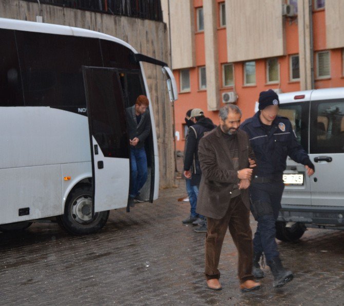 Mardin’de Terör Operasyonunda Yakalanan 32 Kişi Adliyeye Sevk Edildi