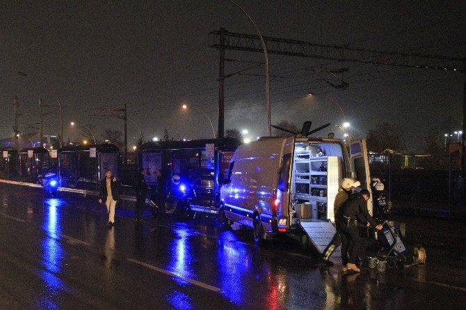 İzmit’te Durağa Bırakılan Şüpheli Çanta Trafiği Kilitledi