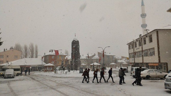 Tokat’ın Başçiftlik İlçesinde Eğitime Kar Engeli