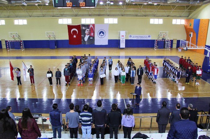 Üniversitelerarası Basketbol 2. Lig Grup Müsabakaları Başladı