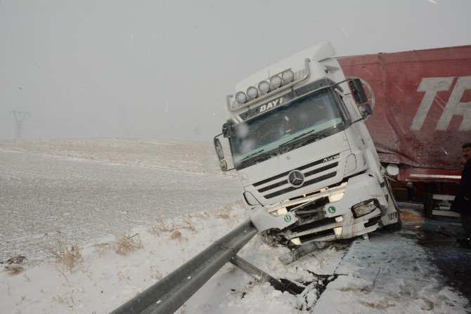 Aksaray’da 36 Araç Birbirine Girdi: 41 Yaralı