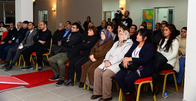 Başkan İmamoğlu, 80. Yıl Parkı’ndaki İski Çalışmaları Hakkında Vatandaşı Bilgilendirdi: