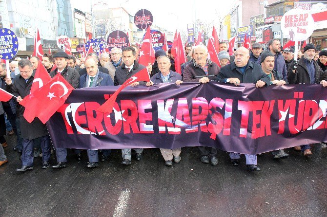 Düzce’de ’Teröre Karşı Tek Yürek’ Yürüyüşü