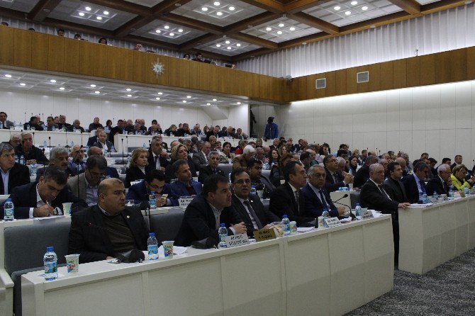 İzmir’de Gündem Ulaşımda Zam