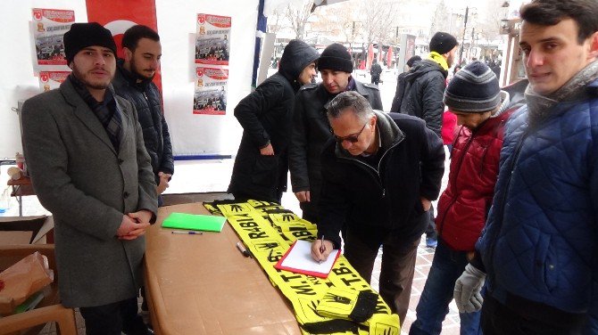 Mttb’li Gençler, Halkın Halep Meselesine Olan Duyarlığını Daha Da Artırmak İçin İmza Kampanyası Başlattı