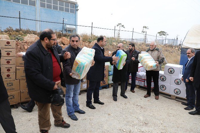 Şanliurfa’dan Halep’e 4 Tır İnsani Yardım