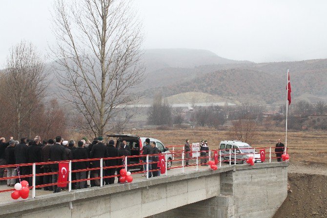 Kızılöz Köprüsü Hizmete Açıldı