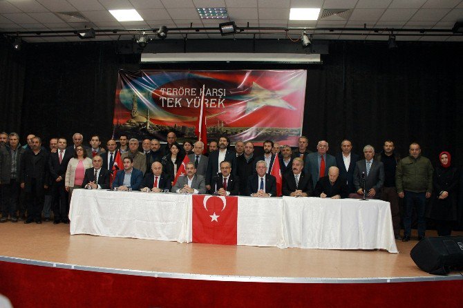 Yalova Teröre Karşı Tek Yürek Oldu