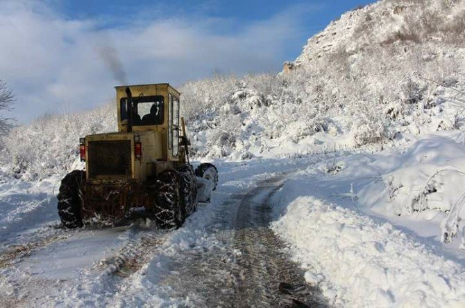 Bartın’da Kapanan 41 Köy Yolundan 39’u Açıldı