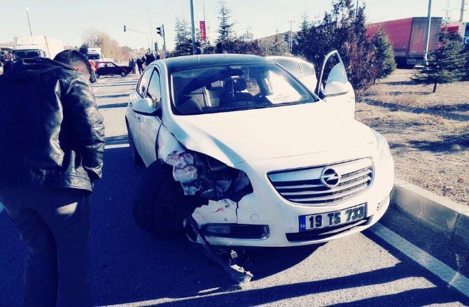 Çorum’da Trafik Kazası: 3 Yaralı