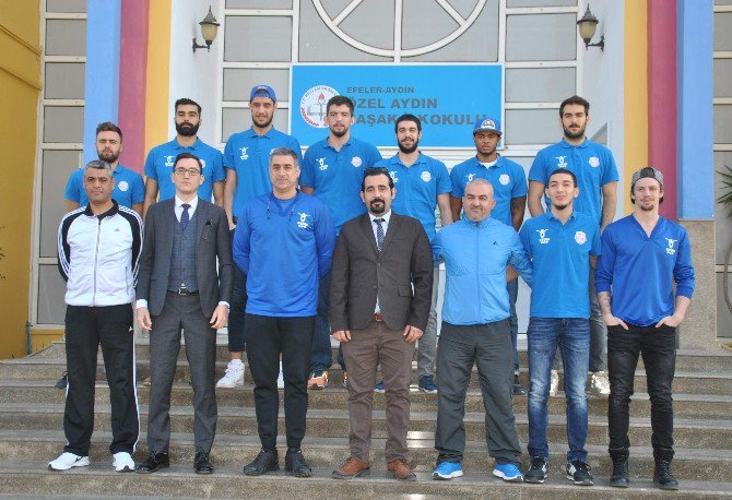 Başak Koleji, Efespor’u Ağırladı