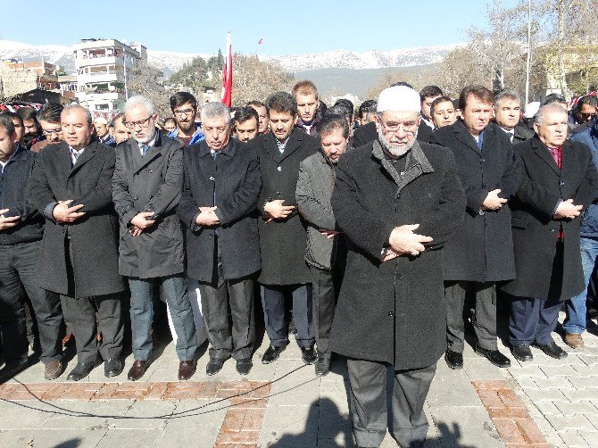 Kahramanmaraş Teröre Ve Katliama Karşı Tek Yürek Oldu