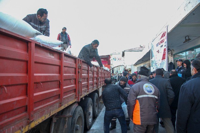 Yahyalı’dan Yardım Tır’ları Halep İçin Yola Çıktı