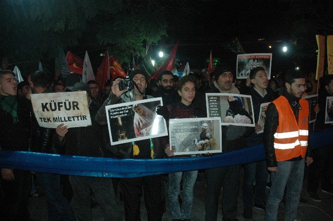 Adana’da Halep’te Ölenler İçin Kur’an Okundu