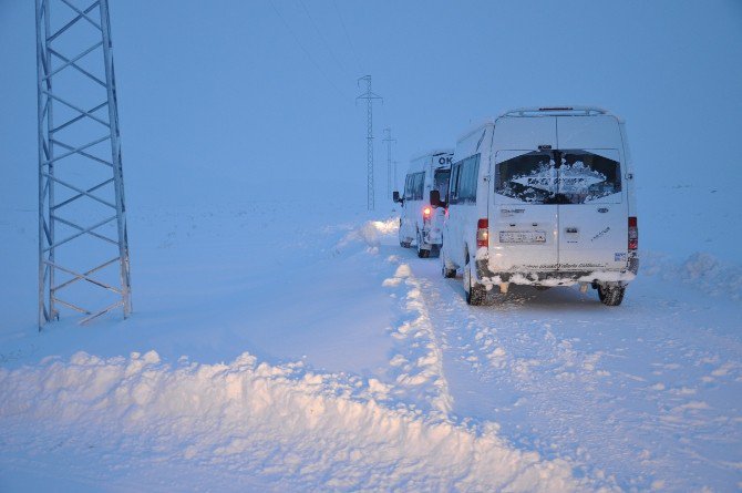 Patnos’ta 92 Köy Ve 50 Mezra Yolu Ulaşıma Kapandı