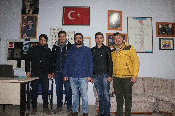 Seyitgazi Ak Parti Gençlik Kolları Toplantısı Kırka’da Yapıldı.