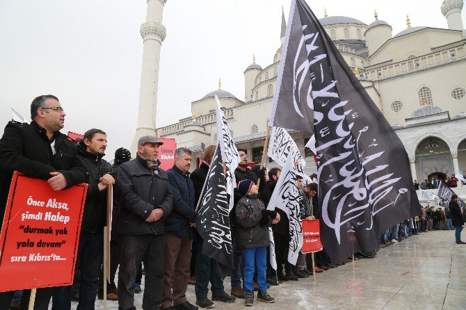 Abd Büyükelçiliğine Yürümek İsteyen Grup İle Polis Arasında Gerginlik