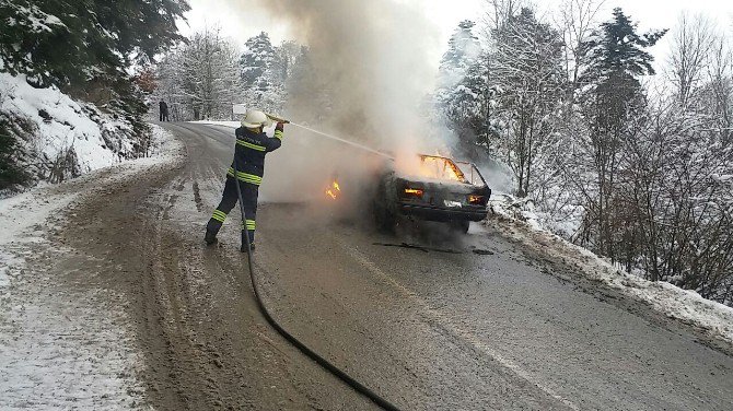 Lpg’si Patlayan Otomobil Alev Alev Yandı