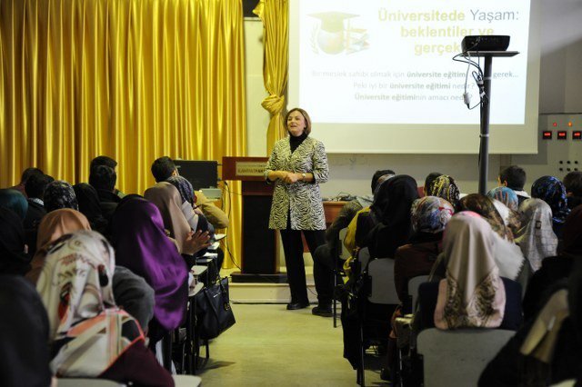 Beü’de Kariyer Planlama Seminerleri