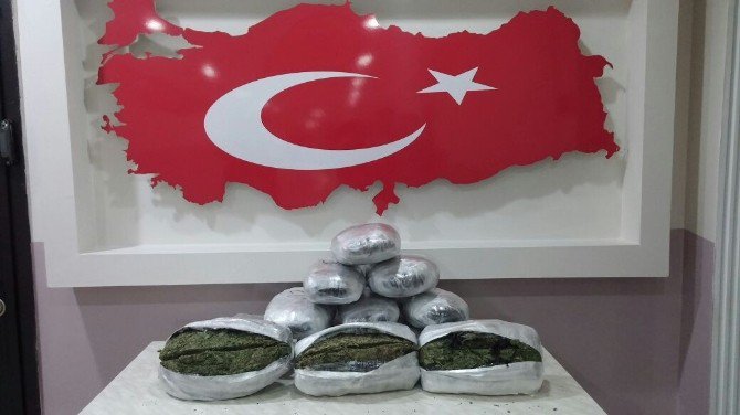 Kargoyla Uyuşturucu Sevkiyatı Polise Takıldı