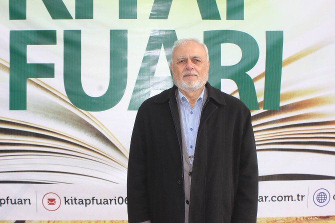 Suriyeli Öğrenciler Kitap Fuarını Gezdi