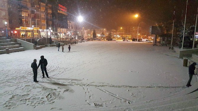 Karabük’te Kar Yağışı Hayatı Olumsuz Etkiliyor