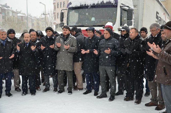 Karaman’da “Halep’e Yol Açın" Kampanyası