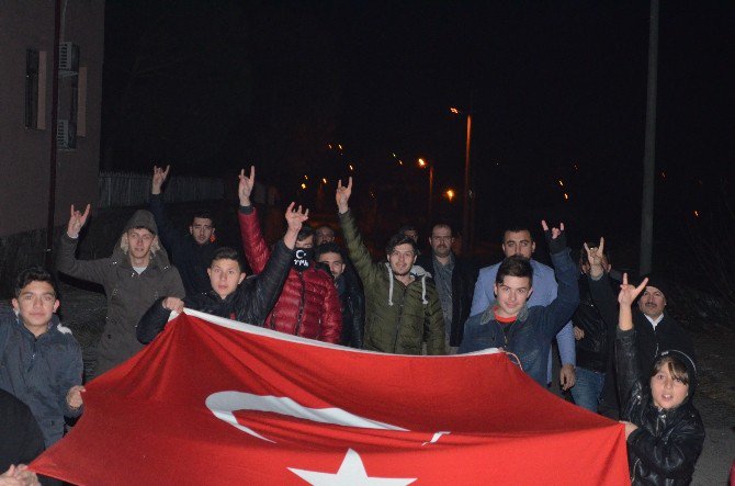 Kargı Ülkü Ocakları’ndan ‘’Polisimizin Yanındayız’’ Yürüyüşü