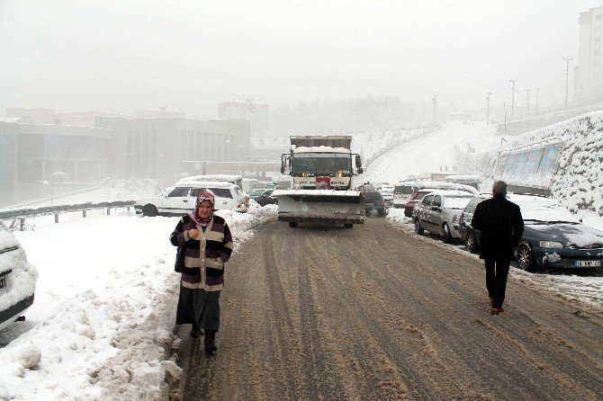 Kdz. Ereğli Belediyesi Kar Temizliği Yaptı