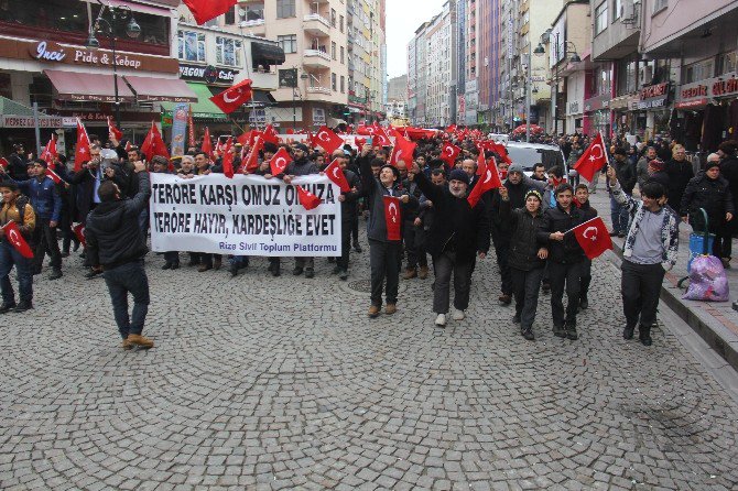 Rize’de Stk’lar Teröre Lanet İçin Yürüdü