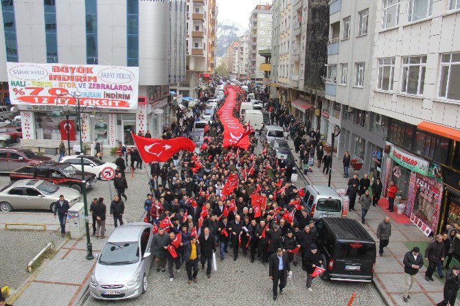 Rize’de Stk’lar Teröre Lanet İçin Yürüdü